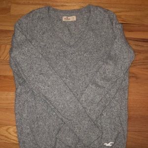 Hollister V neck sweater